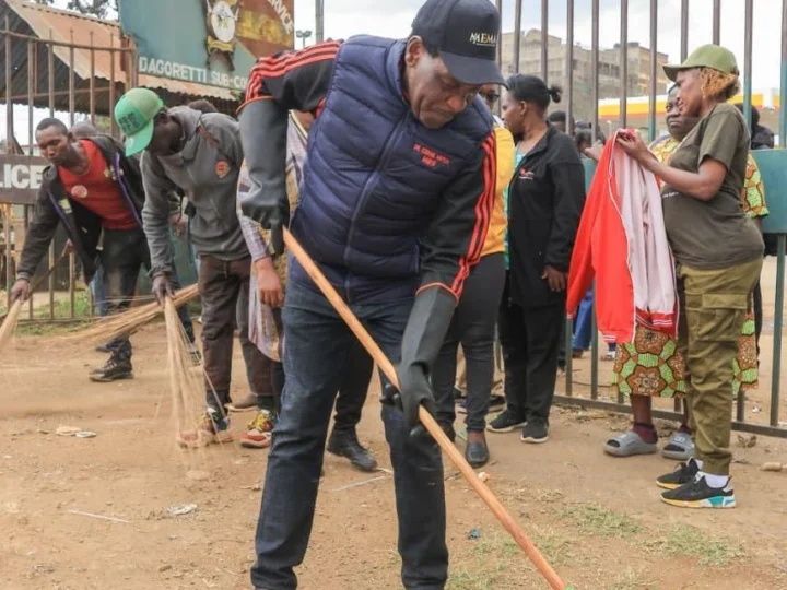 Clean-up Tree Planting, and Clearing of Drainage ahead of El Niño- Dagoretti – Photo 4