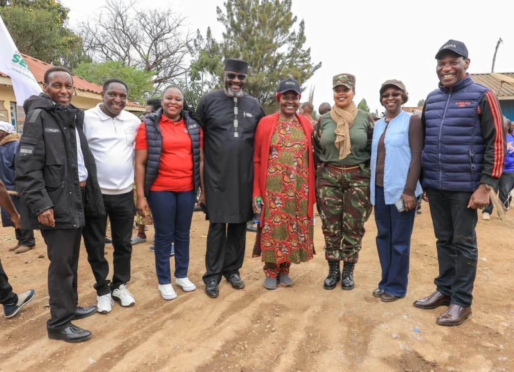 Clean-up Tree Planting, and Clearing of Drainage ahead of El Niño- Dagoretti – Photo 6