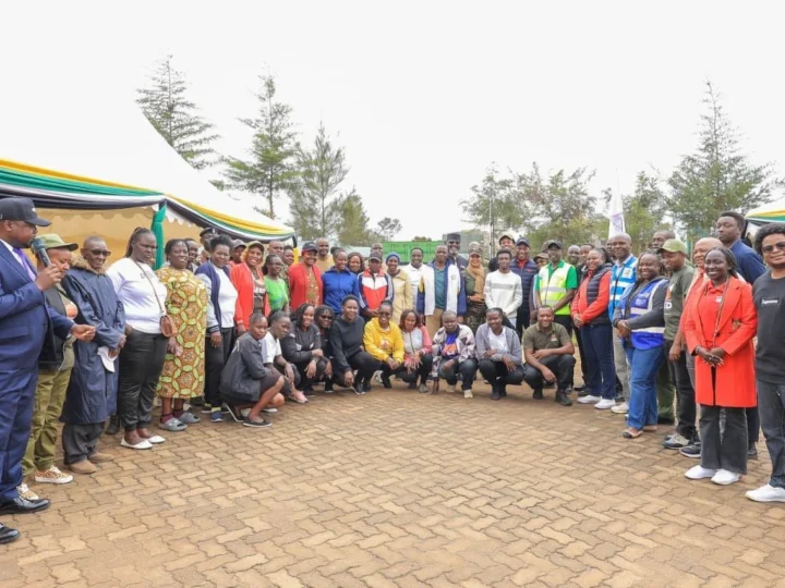 Clean-up Tree Planting, and Clearing of Drainage ahead of El Niño- Dagoretti – Photo 20