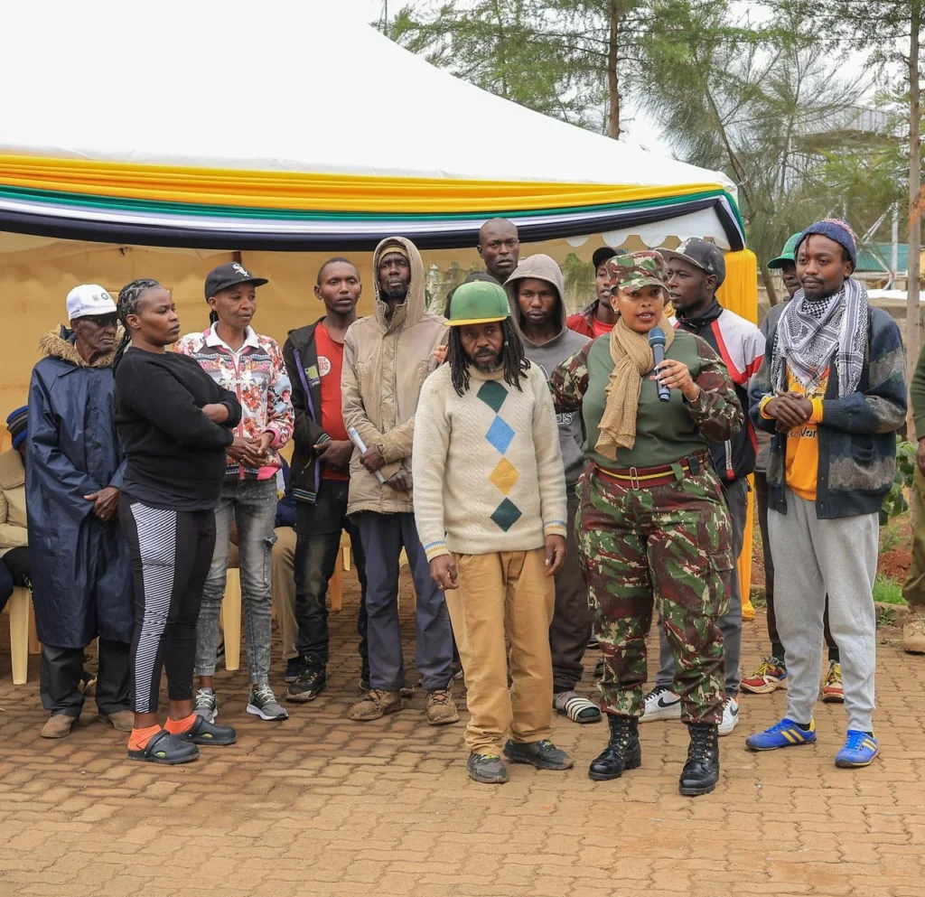 Clean-up Tree Planting, and Clearing of Drainage ahead of El Niño- Dagoretti – Photo 33