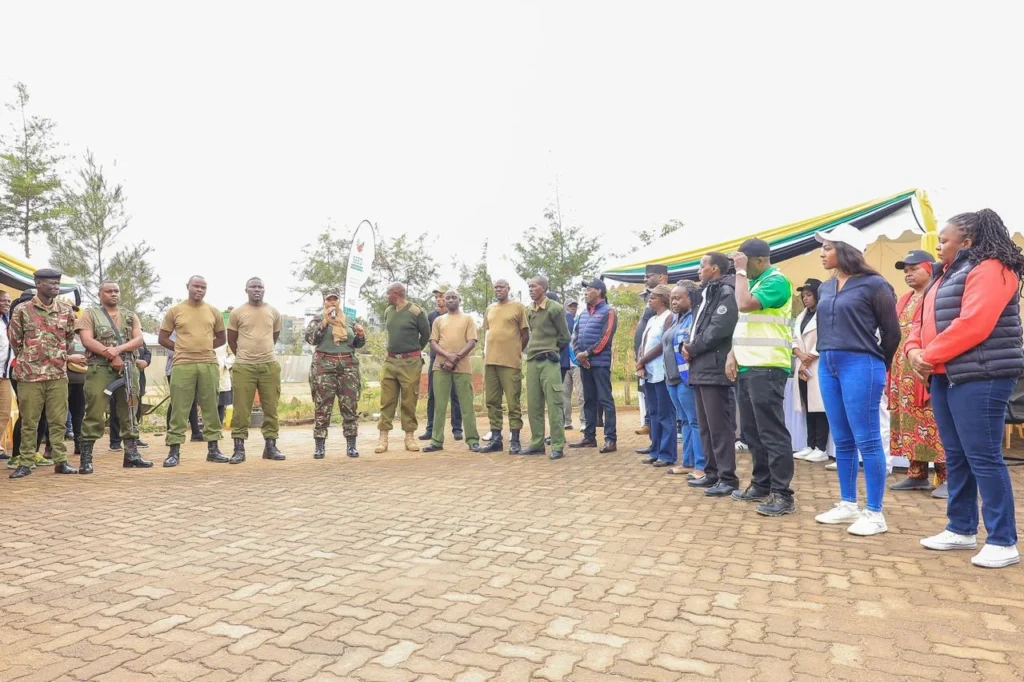 Clean-up Tree Planting, and Clearing of Drainage ahead of El Niño- Dagoretti – Photo 36