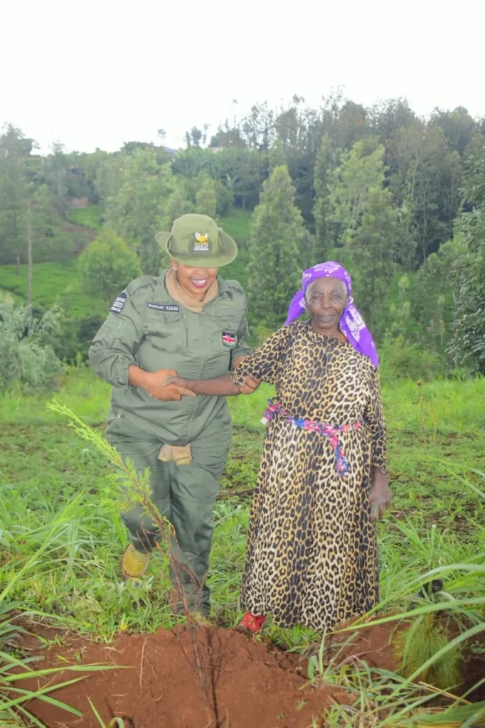 10,000 TREES PLANTED THIS MAZINGIRA DAY! – Photo 2