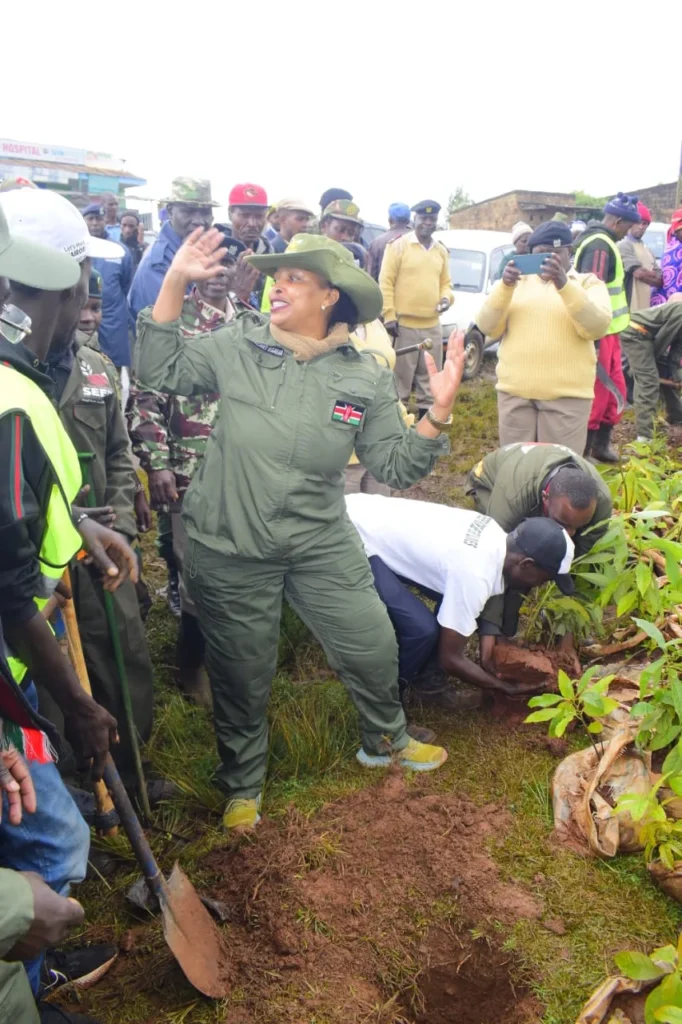 10,000 TREES PLANTED THIS MAZINGIRA DAY! – Photo 9